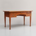 1028 9400 WRITING DESK